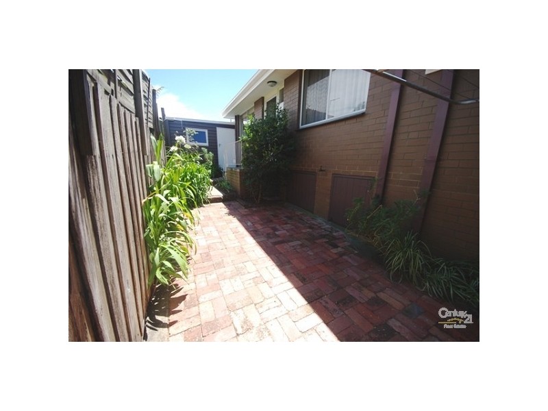 2/2 Rowland Street, Bentleigh East VIC 3165