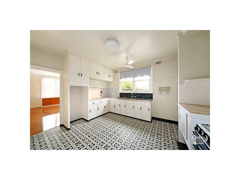 111 Tucker Road, Bentleigh VIC 3204