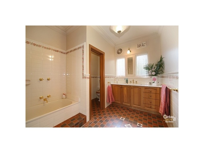 3 Fairbank Road, Bentleigh VIC 3204