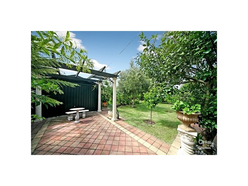 3 Fairbank Road, Bentleigh VIC 3204