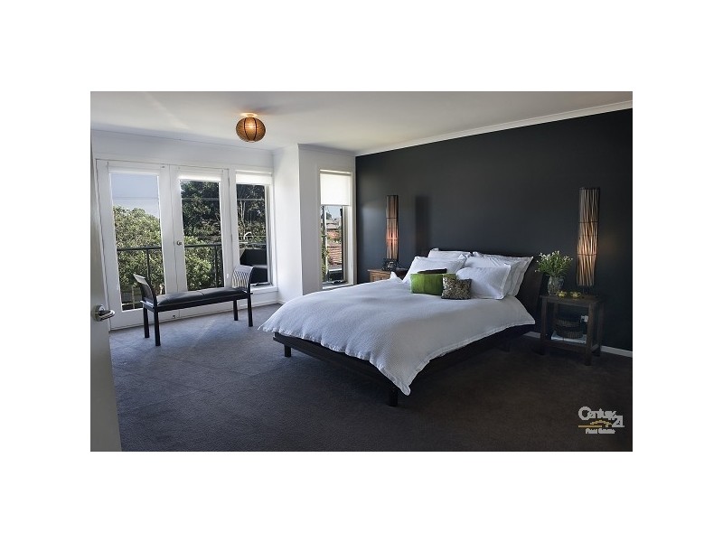 11 Higgins Road, Bentleigh VIC 3204