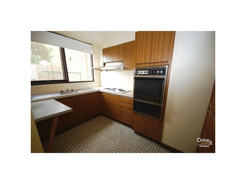 2/11 Bent Street, Bentleigh VIC 3204