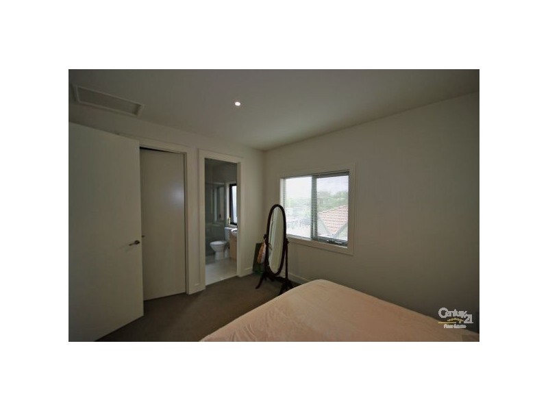 13 Lucas Street, Caulfield South VIC 3162