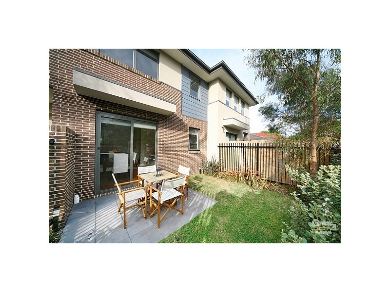 2/2-4 Faulkner Street, Bentleigh VIC 3204