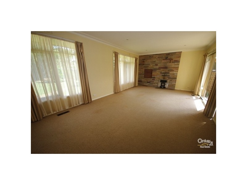 4 Clarence Street, Bentleigh East VIC 3165