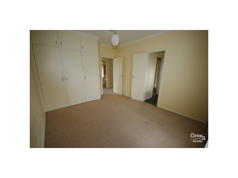 4 Clarence Street, Bentleigh East VIC 3165