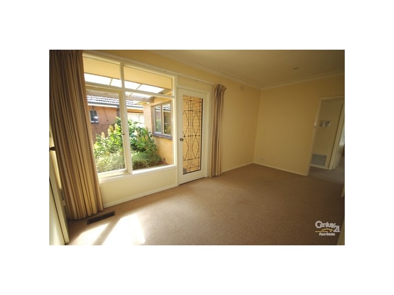 4 Clarence Street, Bentleigh East VIC 3165