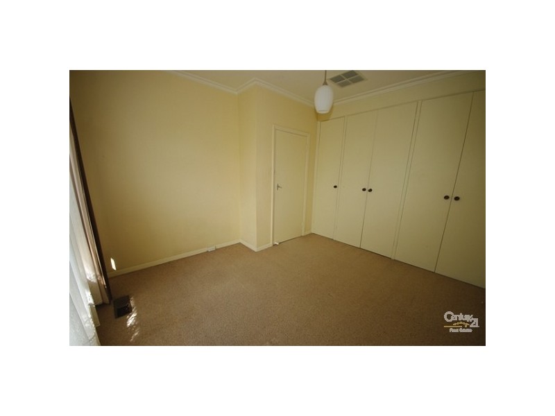 4 Clarence Street, Bentleigh East VIC 3165