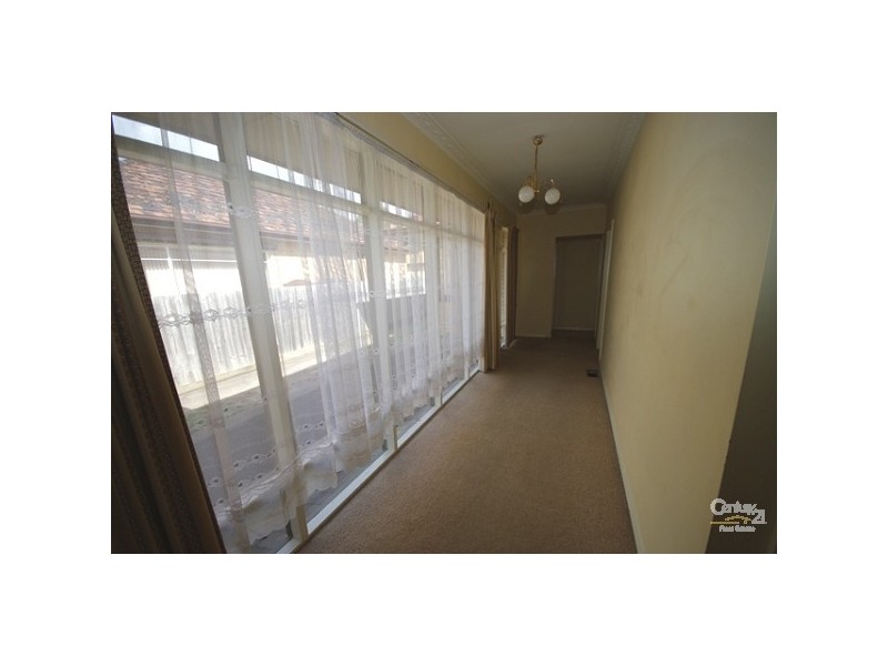 4 Clarence Street, Bentleigh East VIC 3165