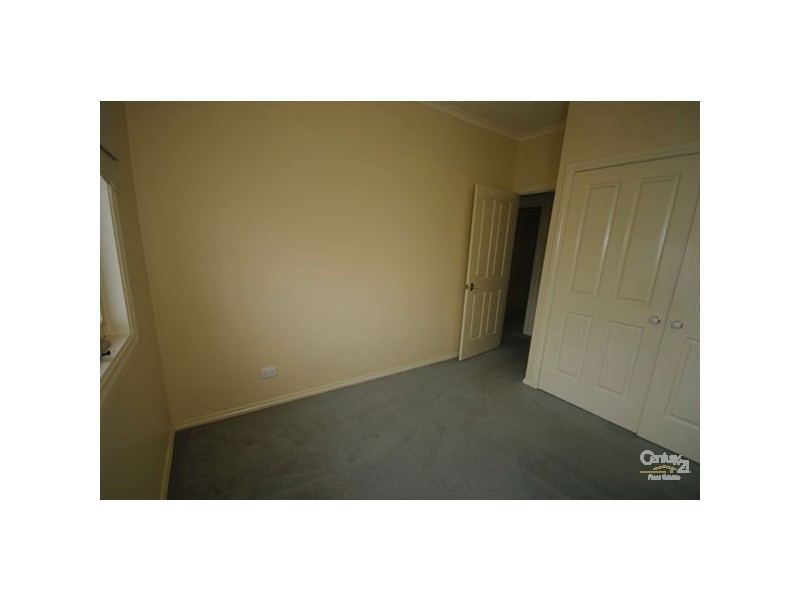 2/76 Wheatley Road, Mckinnon VIC 3204