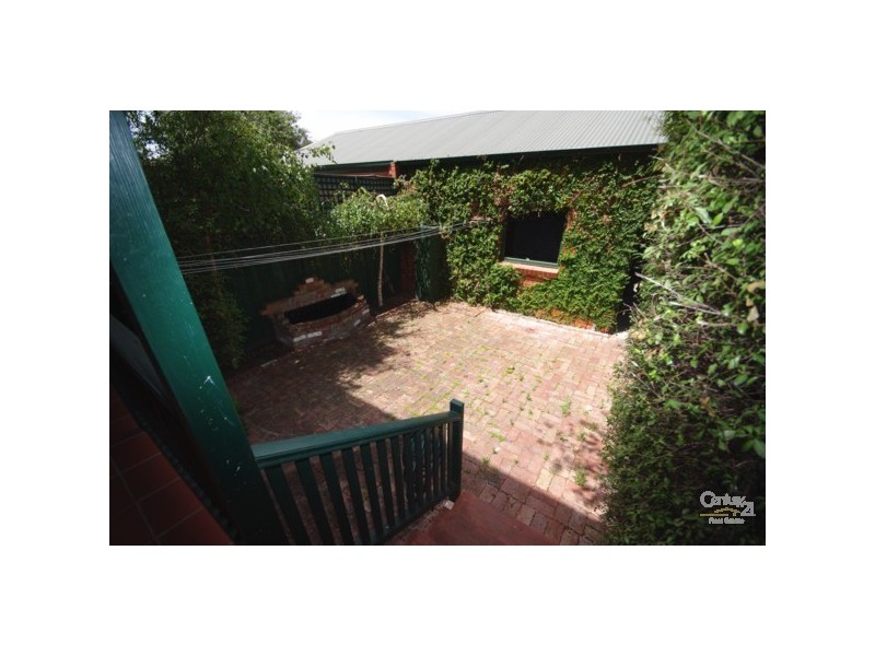 2/76 Wheatley Road, Mckinnon VIC 3204