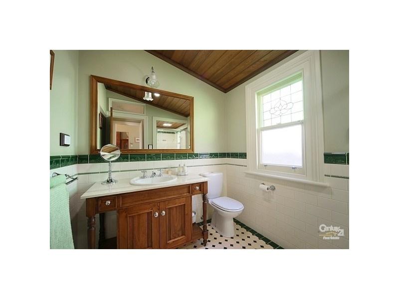 331 Nepean Highway, Brighton East VIC 3187