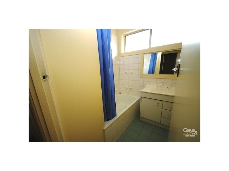 4/16 Blenheim Street, Bentleigh East VIC 3165