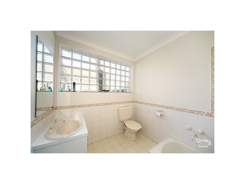 1/12 Jean Street, Mckinnon VIC 3204