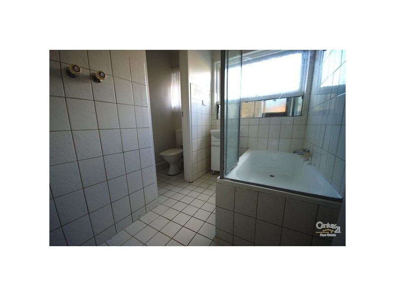 4/264 Neerim Road, Carnegie VIC 3163