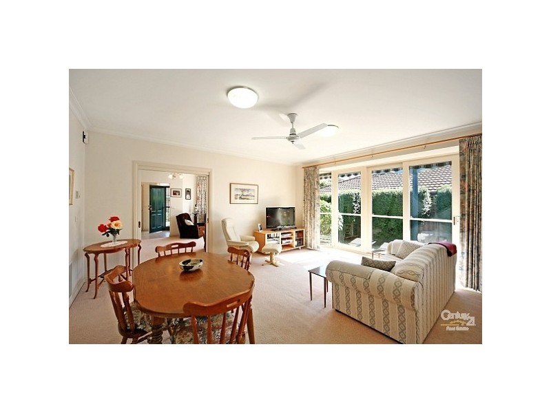 2/6 Browns Road, Bentleigh East VIC 3165