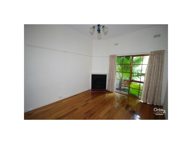 27 Lees Street, Mckinnon VIC 3204