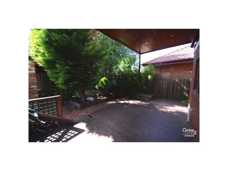 27 Lees Street, Mckinnon VIC 3204