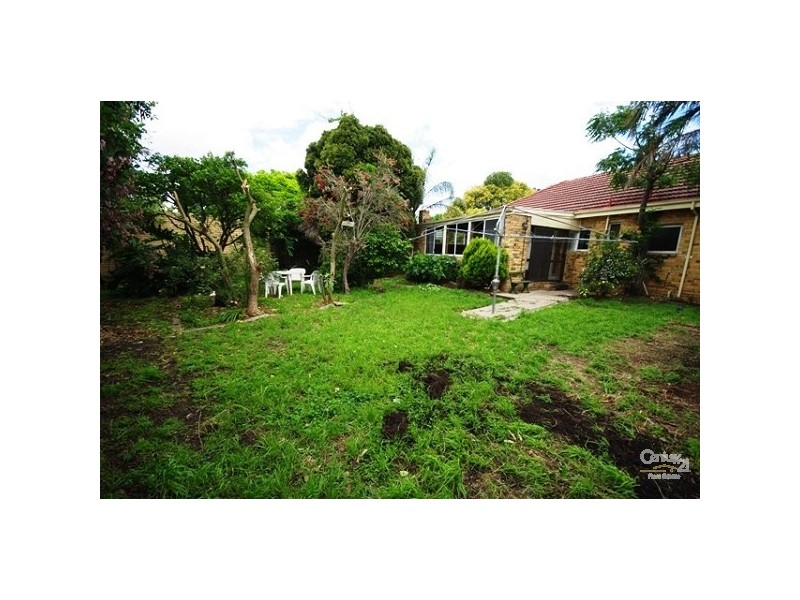 28 Eastview Crescent, Bentleigh East VIC 3165
