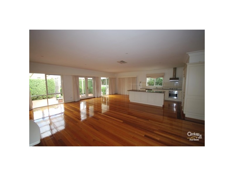 5 Glen Orme Avenue, Mckinnon VIC 3204