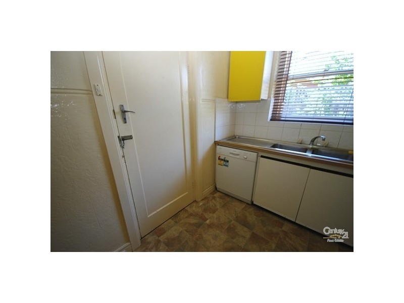 95 McKinnon Road, Mckinnon VIC 3204