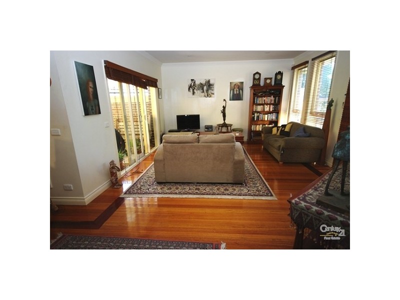 2/21 Rebecca Road, Malvern East VIC 3145