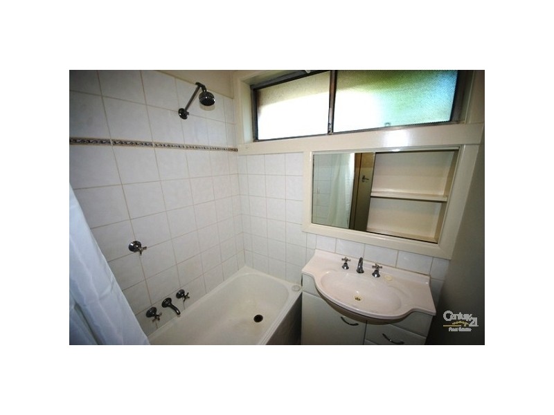 4/12 Blenheim Street, Bentleigh East VIC 3165