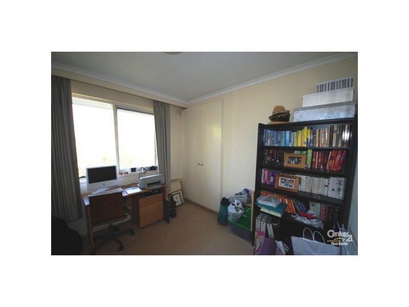 2/21 Holloway Street, Ormond VIC 3204