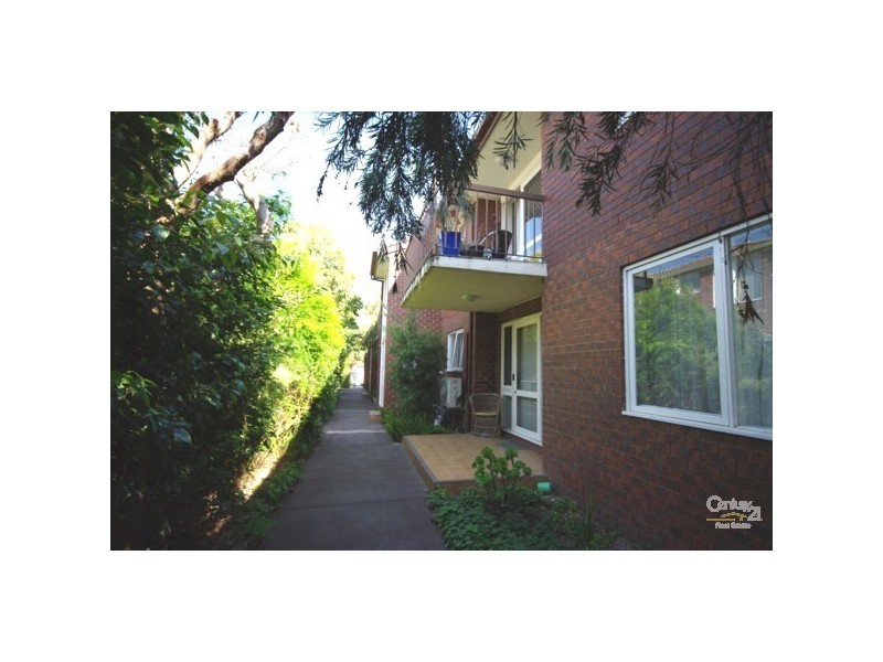 2/21 Holloway Street, Ormond VIC 3204