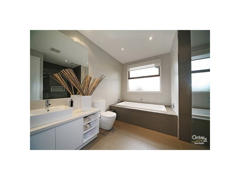 1&2/7 Hinkler Avenue, Bentleigh East VIC 3165