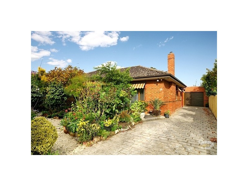 16 Seaview Avenue, Bentleigh VIC 3204