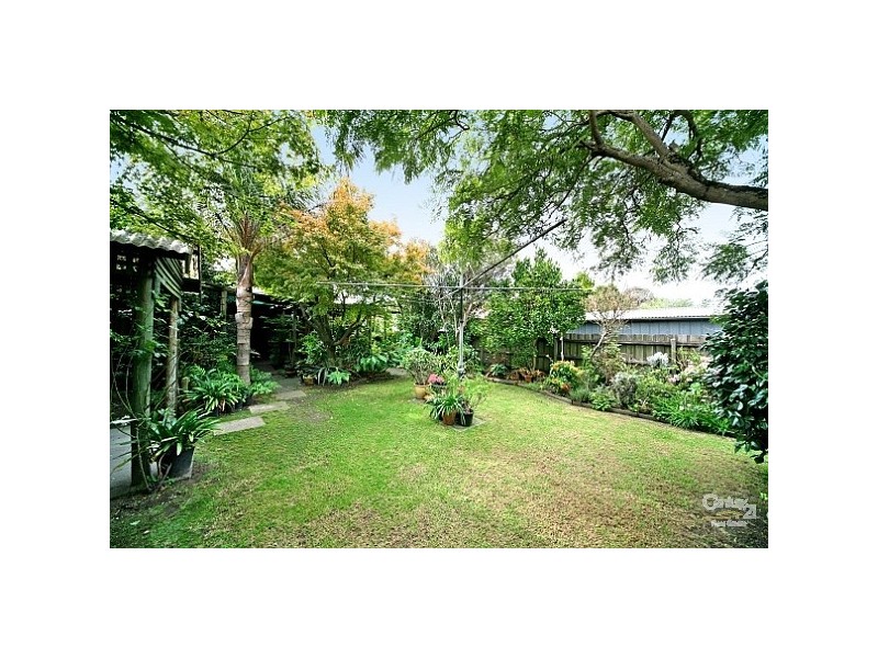 16 Seaview Avenue, Bentleigh VIC 3204