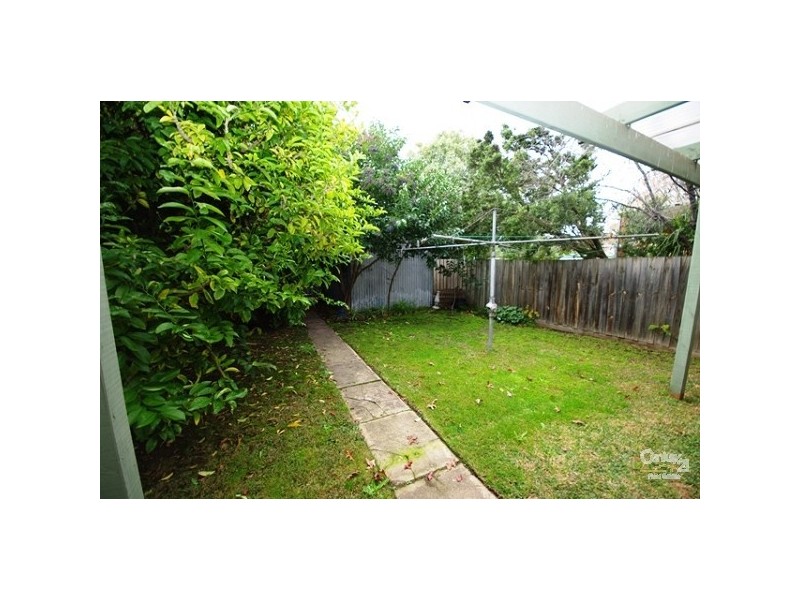 11 Exhibition, Mckinnon VIC 3204