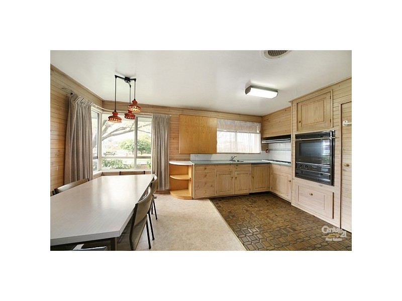 13 Opal Court, Bentleigh East VIC 3165