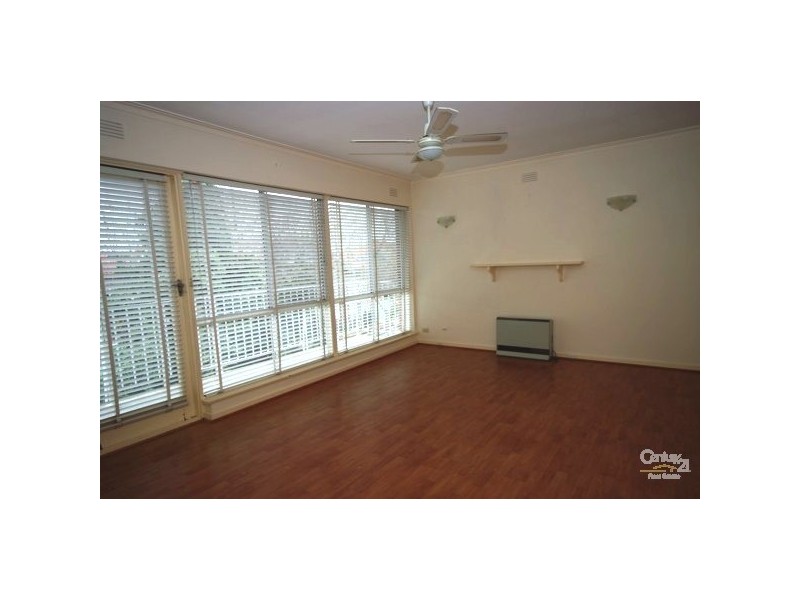 4/21 Tiuna Grove, Elwood VIC 3184