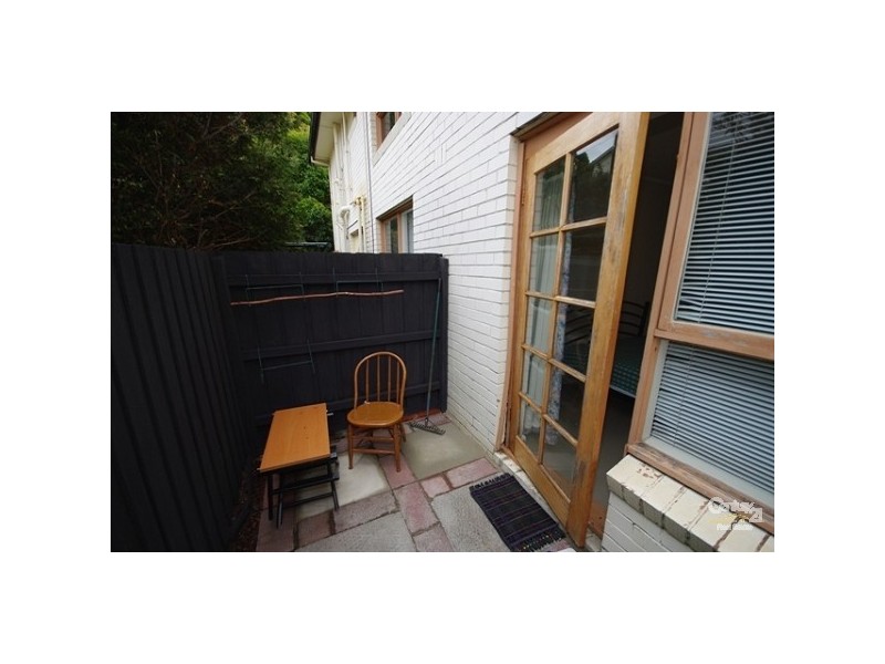 2/16 Marara Road, Caulfield South VIC 3162