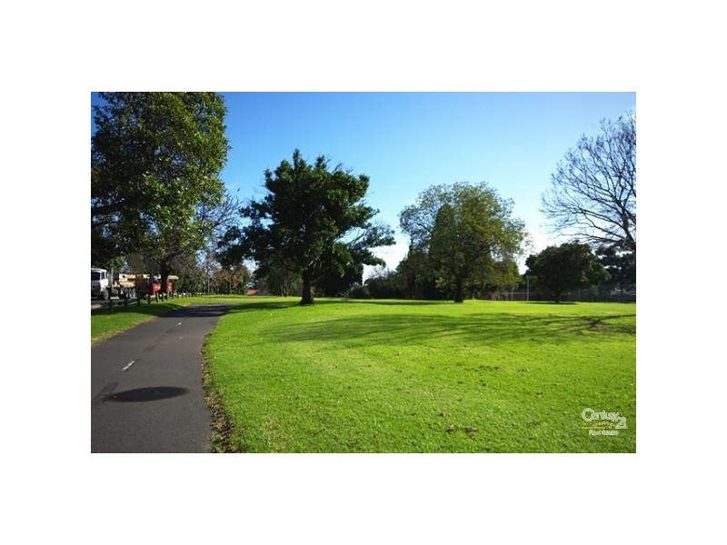 2/16 Marara Road, Caulfield South VIC 3162