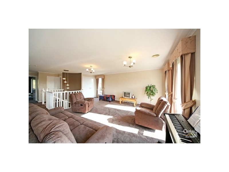 10 Park View Drive, Carnegie VIC 3163