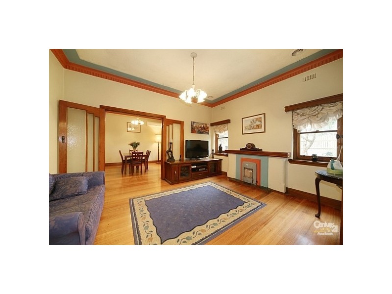 4 Anstee Grove, Bentleigh VIC 3204