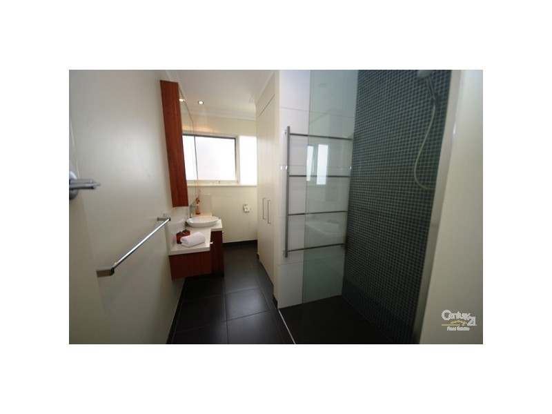 2/58 Beach Road, Mentone VIC 3194