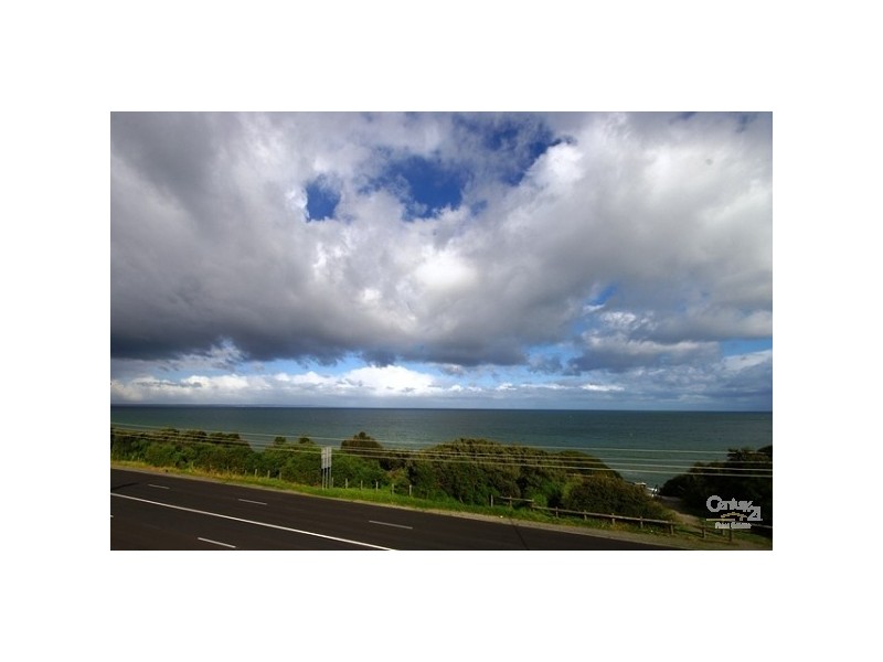 2/58 Beach Road, Mentone VIC 3194