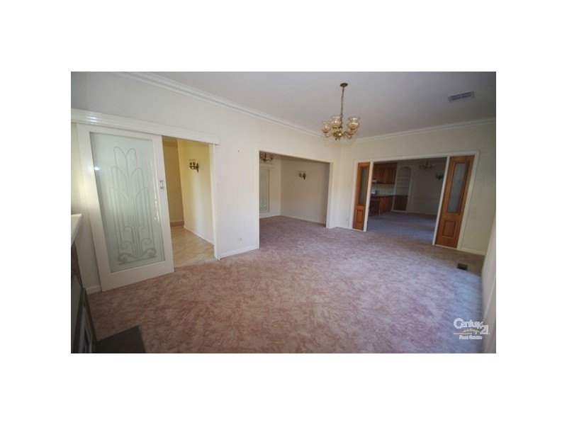 6 Clarence Street, Bentleigh East VIC 3165