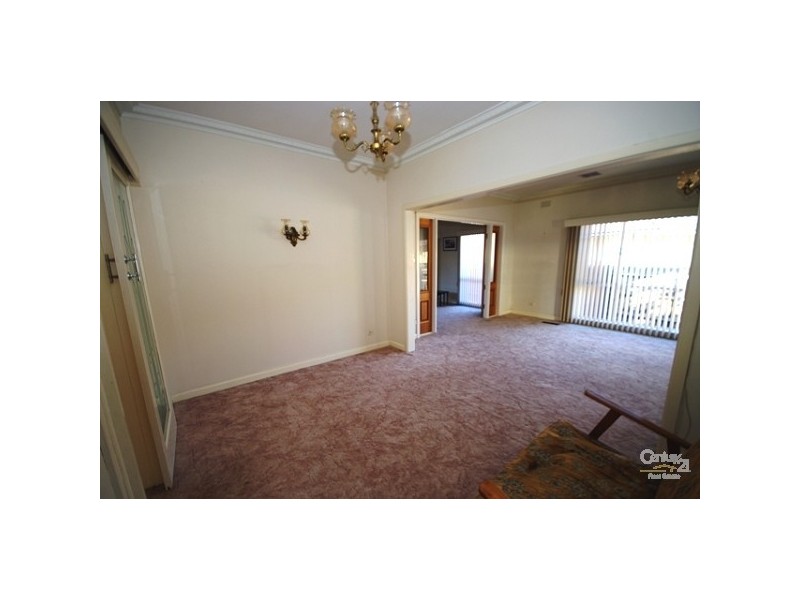 6 Clarence Street, Bentleigh East VIC 3165