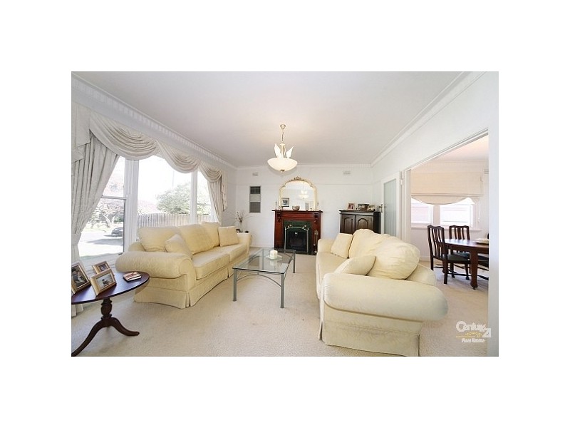 17 Pollina Street, Bentleigh East VIC 3165