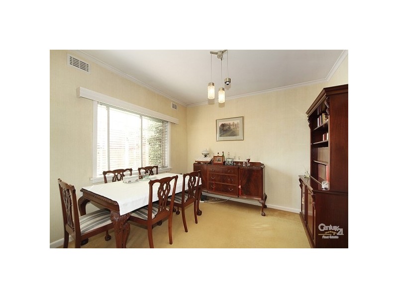 33 Beddoe Avenue, Bentleigh East VIC 3165