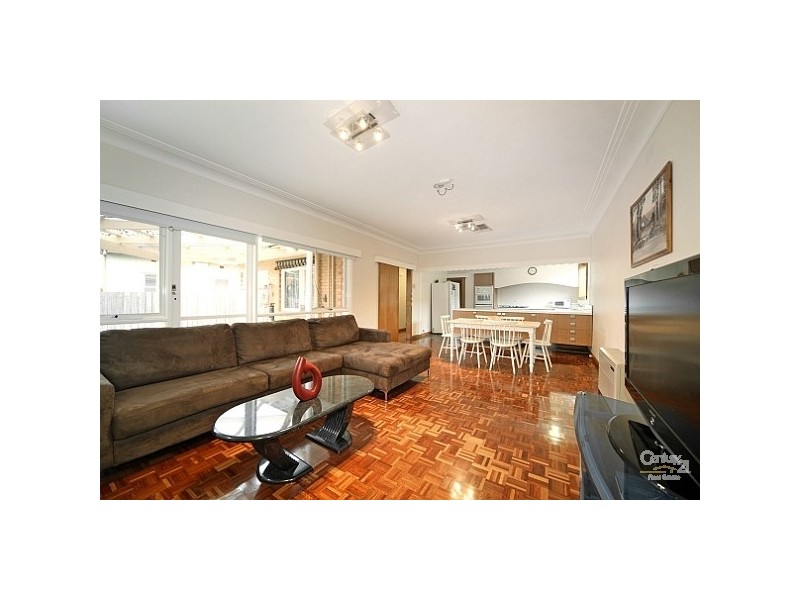 15 Tucker Road, Bentleigh VIC 3204