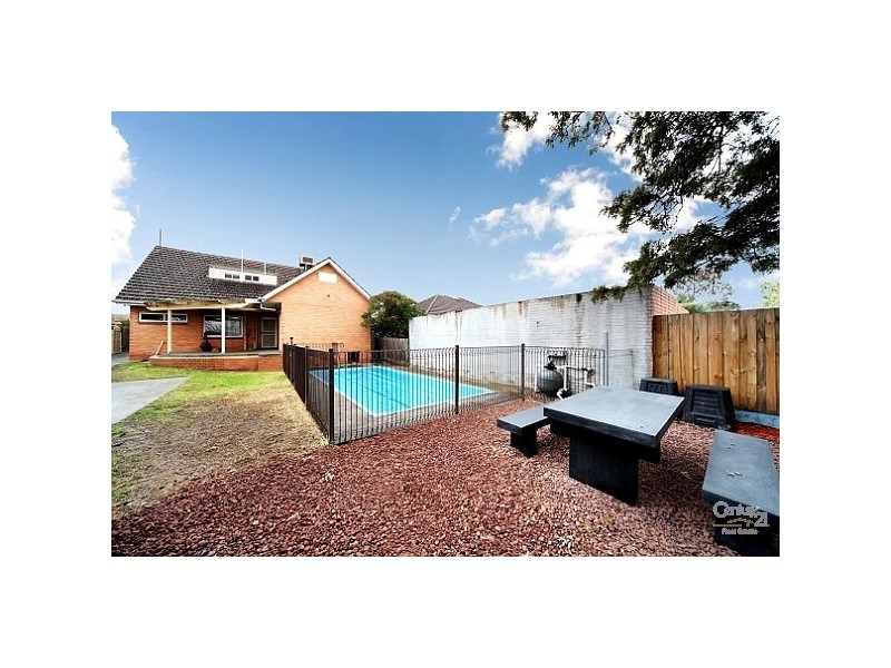 15 Tucker Road, Bentleigh VIC 3204