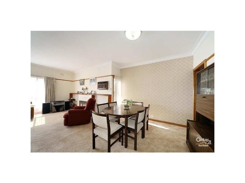 8 Pollina Street, Bentleigh East VIC 3165