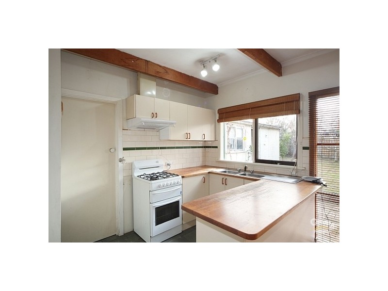 39 Carlton Street, Mckinnon VIC 3204