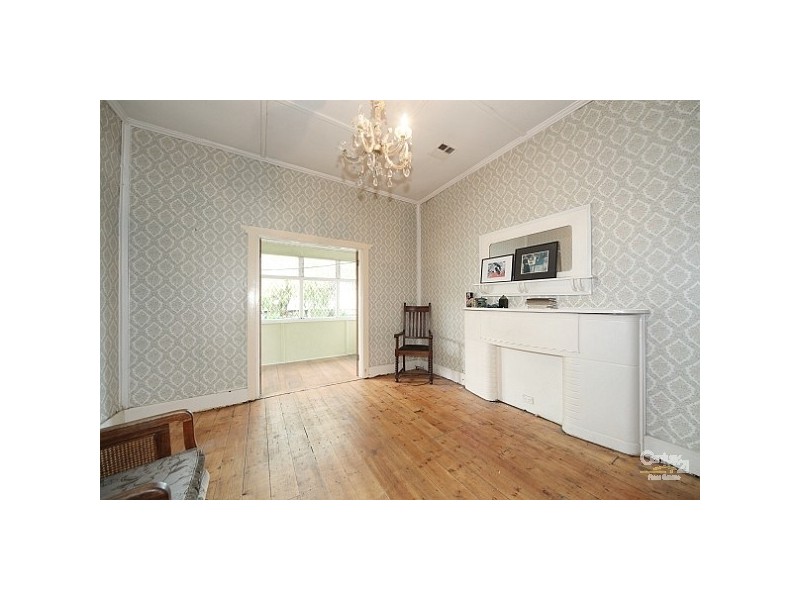 39 Carlton Street, Mckinnon VIC 3204